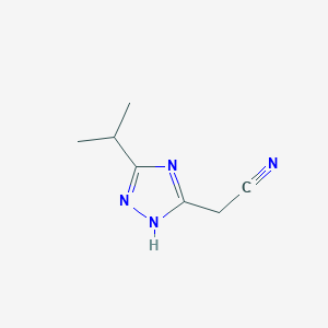 2-[5-(propan-2-yl)-4H-1,2,4-triazol-3-yl]acetonitrileͼƬ